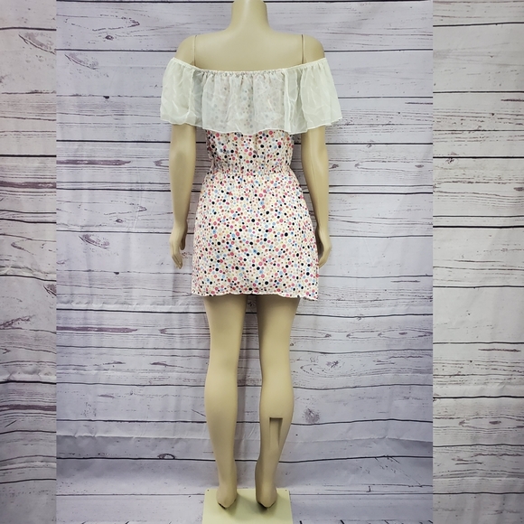 small off shoulder summer dress - Picture 3 of 6